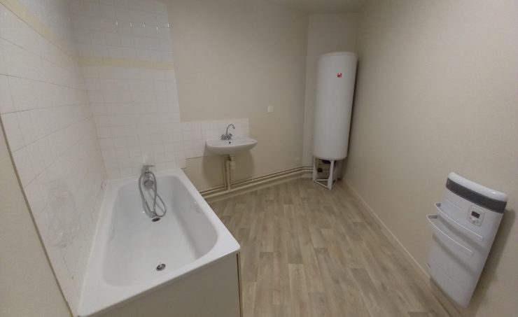 Appartement T3 Cournon centre ville - Image 5