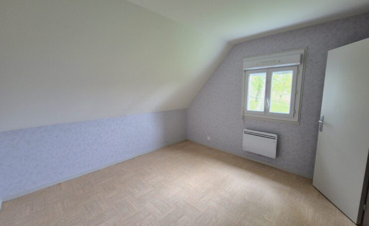 Maison T5 et + 97m² 63330 PIONSAT - Image 4