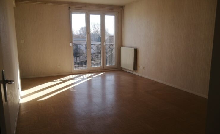Appartement T3 70m² 63340 LE BREUIL SUR COUZE - Image 2