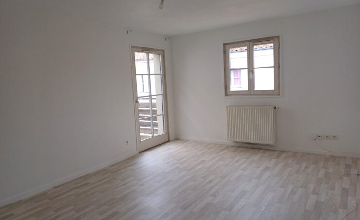 Appartement T3 71m² 63500 ISSOIRE - Image 1