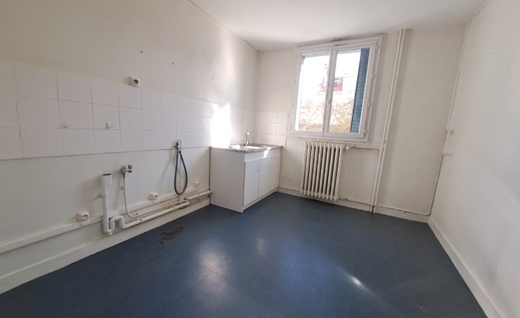 Appartement T4 67m² 63200 RIOM - Image 2