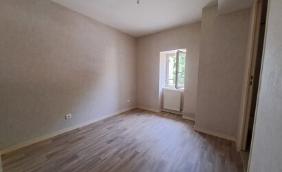 Appartement T1 30m² 63410 CHARBONNIERES LES VIEILLES