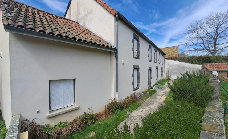 Appartement T1 30m² 63410 CHARBONNIERES LES VIEILLES - Image 3