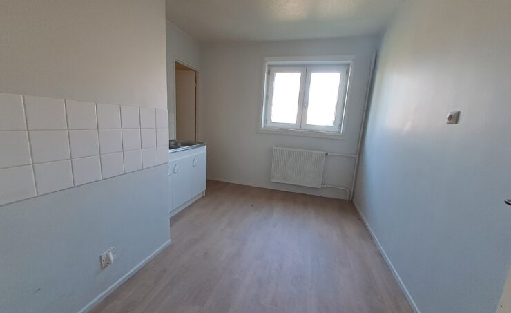 Appartement T4 80m² 63780 ST GEORGES DE MONS - Image 2