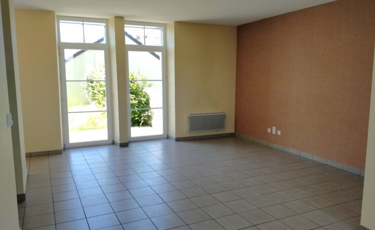 Maison T2 52m² 63640 ST PRIEST DES CHAMPS - Image 3