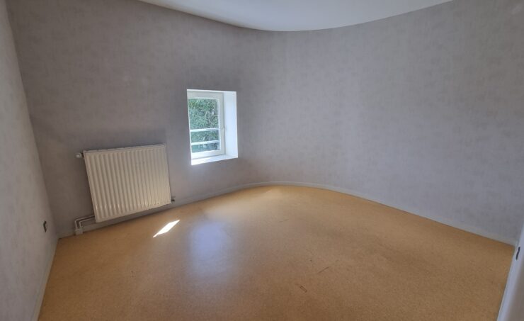 Maison T5 et + 100m² 63540 ROMAGNAT - Image 6
