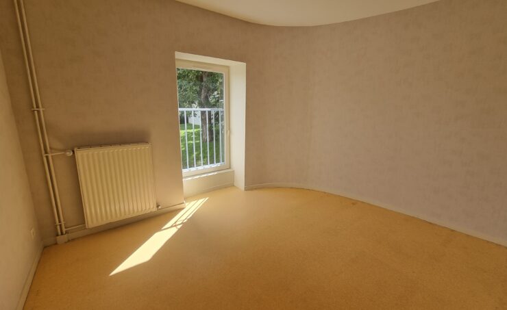 Maison T5 et + 100m² 63540 ROMAGNAT - Image 7