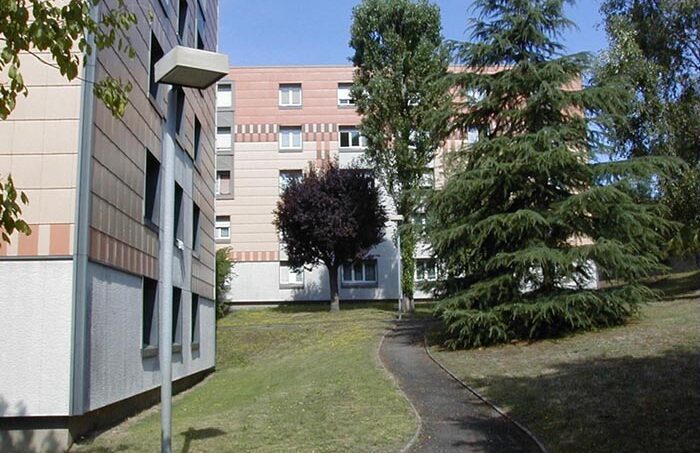 Appartement T1 28m² 63120 COURPIERE - Image 2