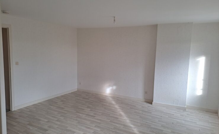Appartement T1 38m² 63250 ARCONSAT - Image 1