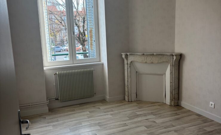 Appartement T4 87m² 63200 RIOM - Image 4