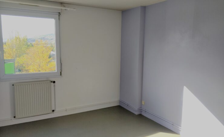 Appartement T4 75m² 63260 AIGUEPERSE - Image 1