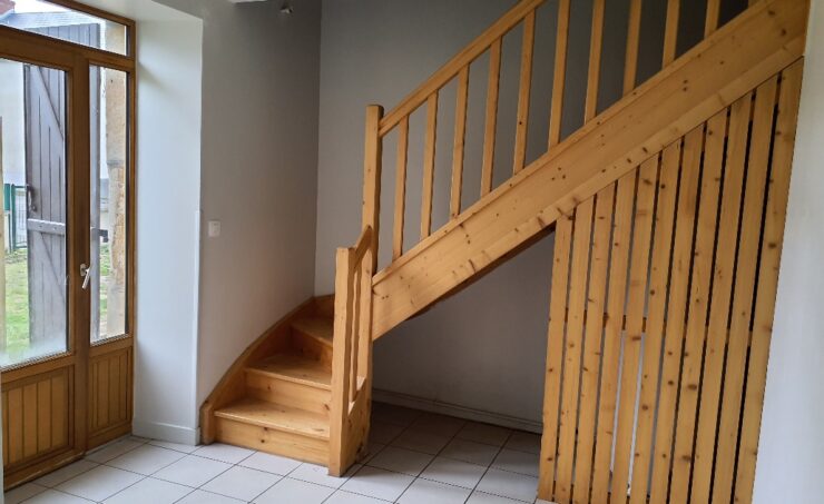 Maison T5 et + 105m² 63390 ESPINASSE - Image 2