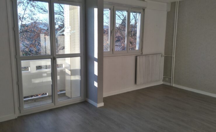 Appartement T4 85m² 63200 RIOM - Image 2