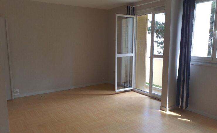 Appartement T4 85m² 63200 RIOM - Image 3