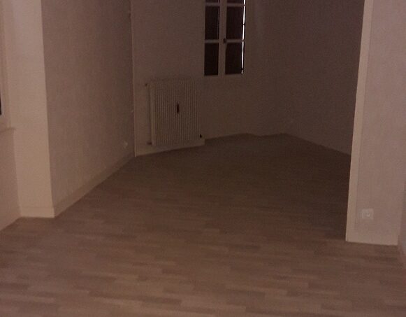 Appartement T4 75m² 63630 ST GERMAIN L HERM - Image 4