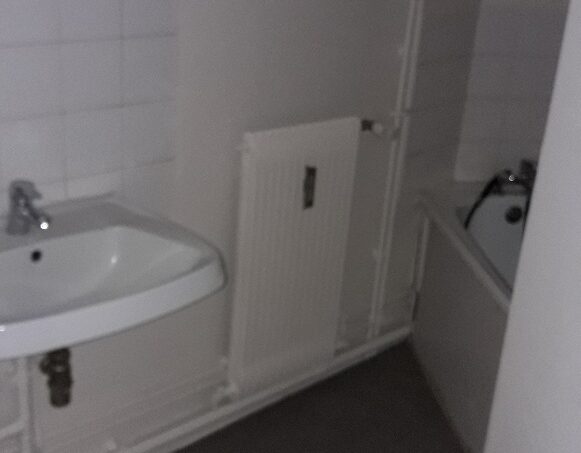 Appartement T4 75m² 63630 ST GERMAIN L HERM - Image 5