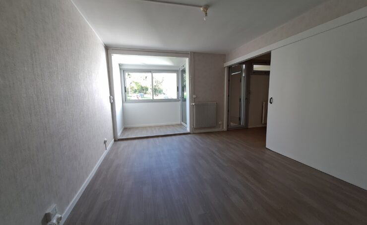 Appartement T5 et + 91m² 63460 COMBRONDE - Image 1