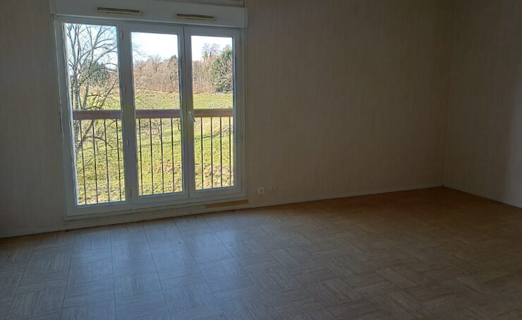 Appartement T4 81m² 63550 ST REMY SUR DUROLLE - Image 1