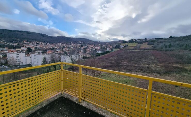 Appartement T4 79m² 63540 ROMAGNAT - Image 5