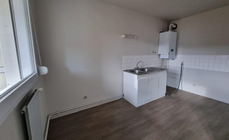 Appartement T4 79m² 63540 ROMAGNAT - Image 3