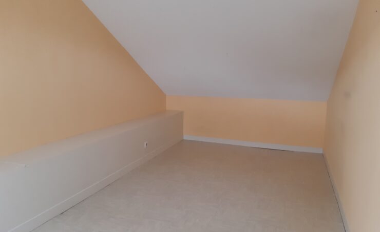 Appartement T4 93m² 63300 THIERS - Image 4