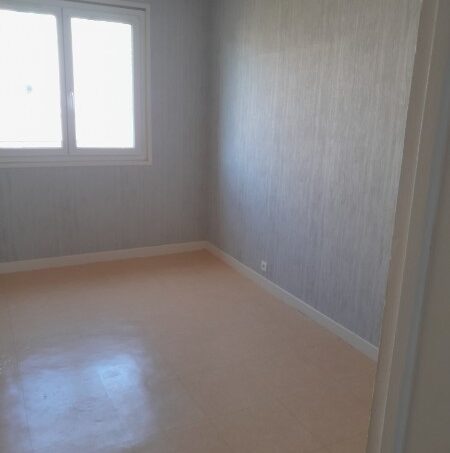 Appartement T4 71m² 63120 COURPIERE - Image 4