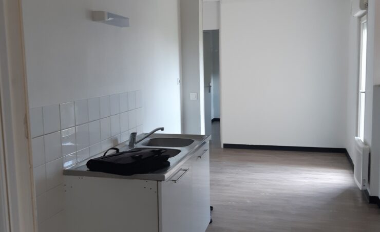 Appartement T4 81m² 63200 RIOM - Image 2