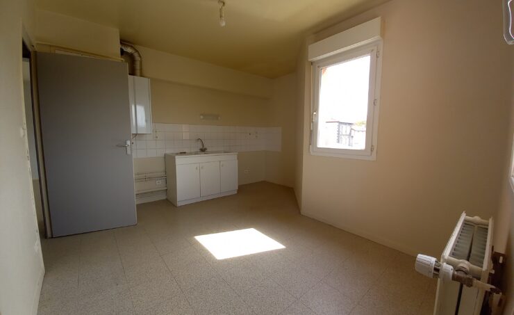 Appartement T2 Résidence Charles De Gaulle - Image 6