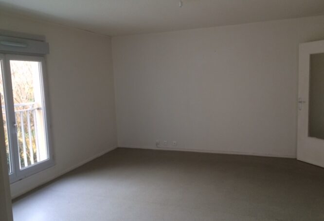 Appartement T4 81m² 63720 ENNEZAT - Image 2