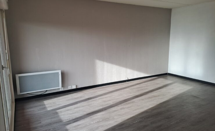 Appartement T4 81m² 63200 RIOM - Image 1