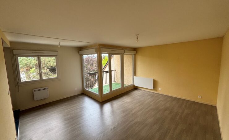 Appartement T2 68m² 63330 PIONSAT - Image 1