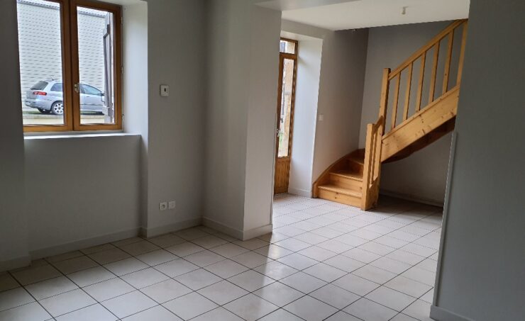 Maison T5 et + 105m² 63390 ESPINASSE - Image 3