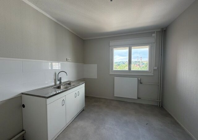 Appartement T4 73m² 63700 ST ELOY LES MINES - Image 2