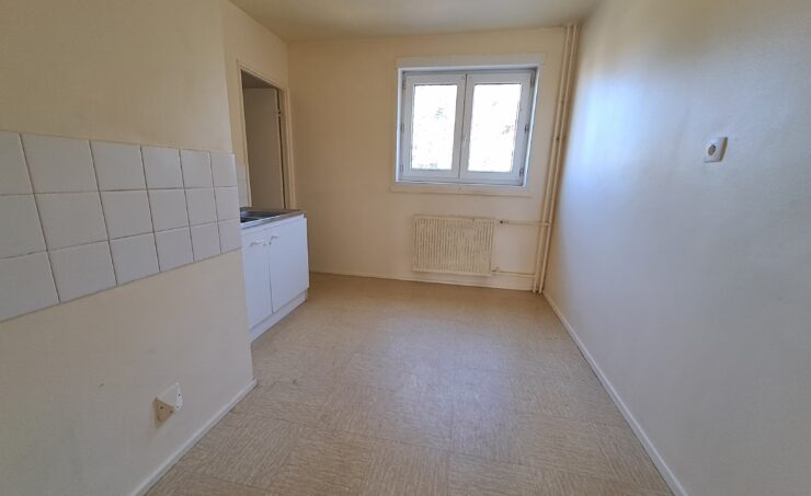 Appartement T3 67m² 63780 ST GEORGES DE MONS - Image 2