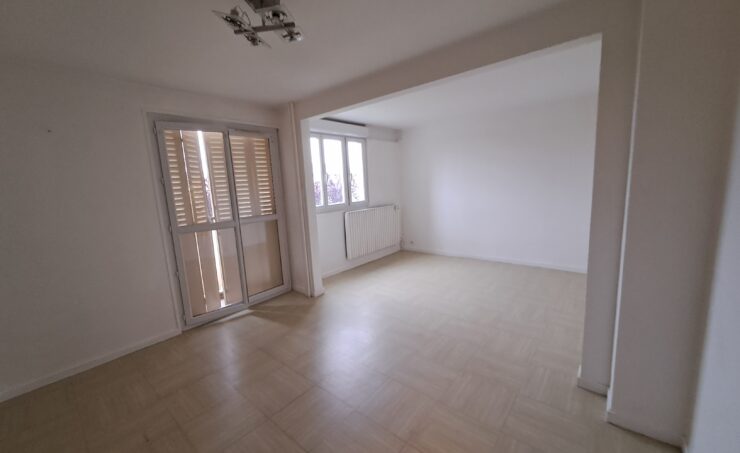 Appartement T5 et + 95m² 63200 RIOM - Image 1