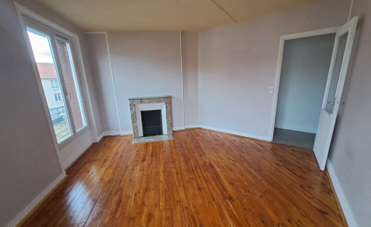 Appartement T2 49m² 63200 RIOM - Image 1