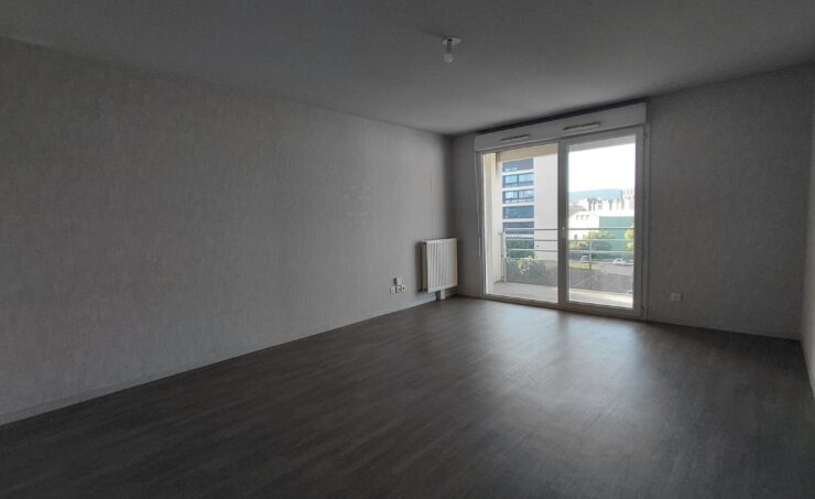 Appartement T3 N°11 Résidence E.Michelin - Image 2