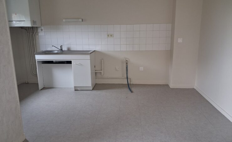 Maison T4 89m² 63550 PALLADUC - Image 2
