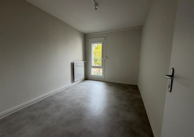 Appartement T4 92m² 63700 ST ELOY LES MINES - Image 5