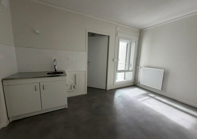 Appartement T4 92m² 63700 ST ELOY LES MINES - Image 2