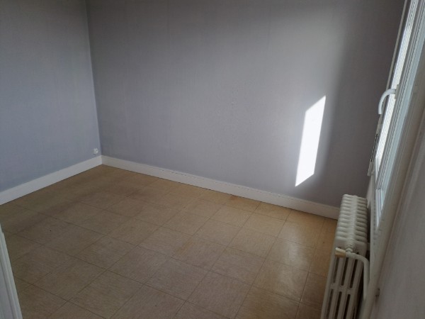 Appartement T3 66m² 63930 AUGEROLLES - Image 3