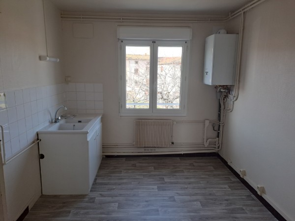Appartement T3 66m² 63930 AUGEROLLES - Image 1