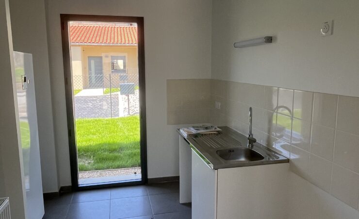Maison T4 81m² 63930 AUGEROLLES - Image 1
