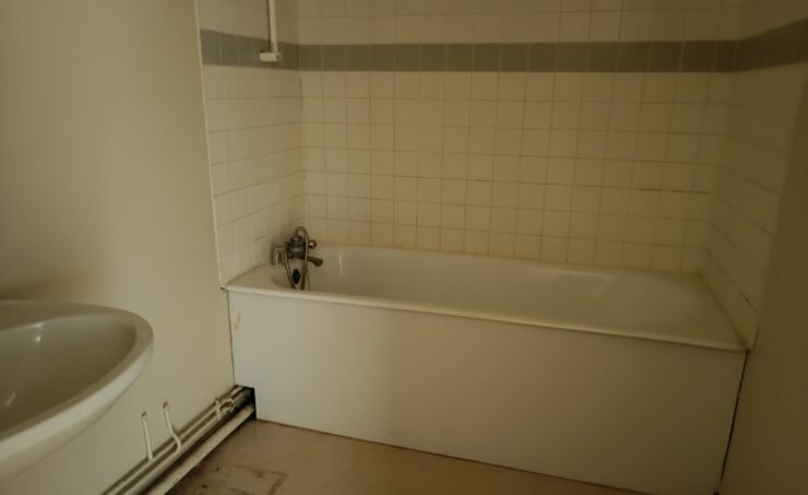 Appartement T4 78m² 63800 COURNON D AUVERGNE - Image 4