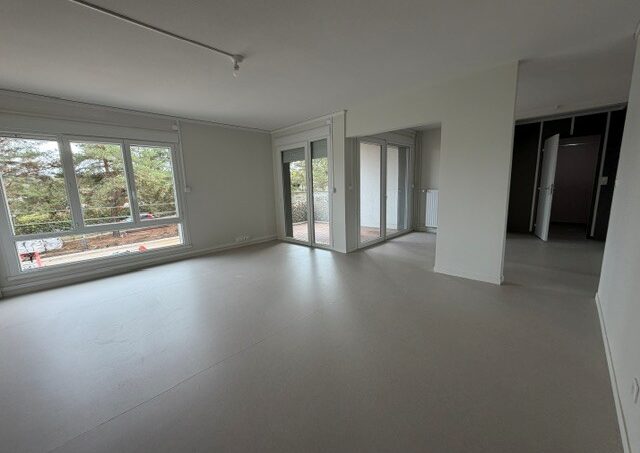 Appartement T4 92m² 63700 ST ELOY LES MINES - Image 1