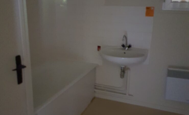Appartement T3 68m² 63480 VERTOLAYE - Image 6