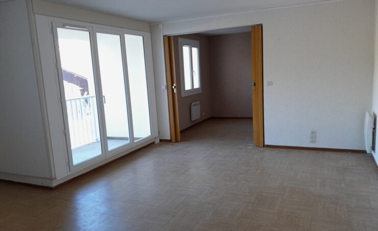 Appartement T4 83m² 63600 AMBERT - Image 2