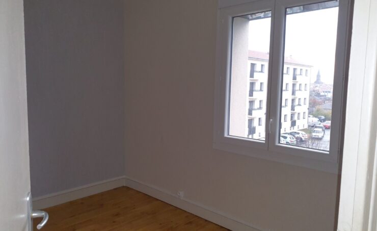 Appartement T4 68m² 63200 RIOM - Image 2