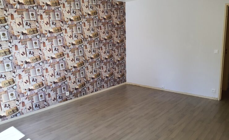 Appartement T4 83m² 63380 PONTAUMUR - Image 2