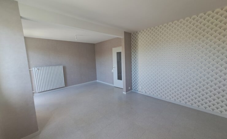 Appartement T4 75m² 63200 RIOM - Image 2